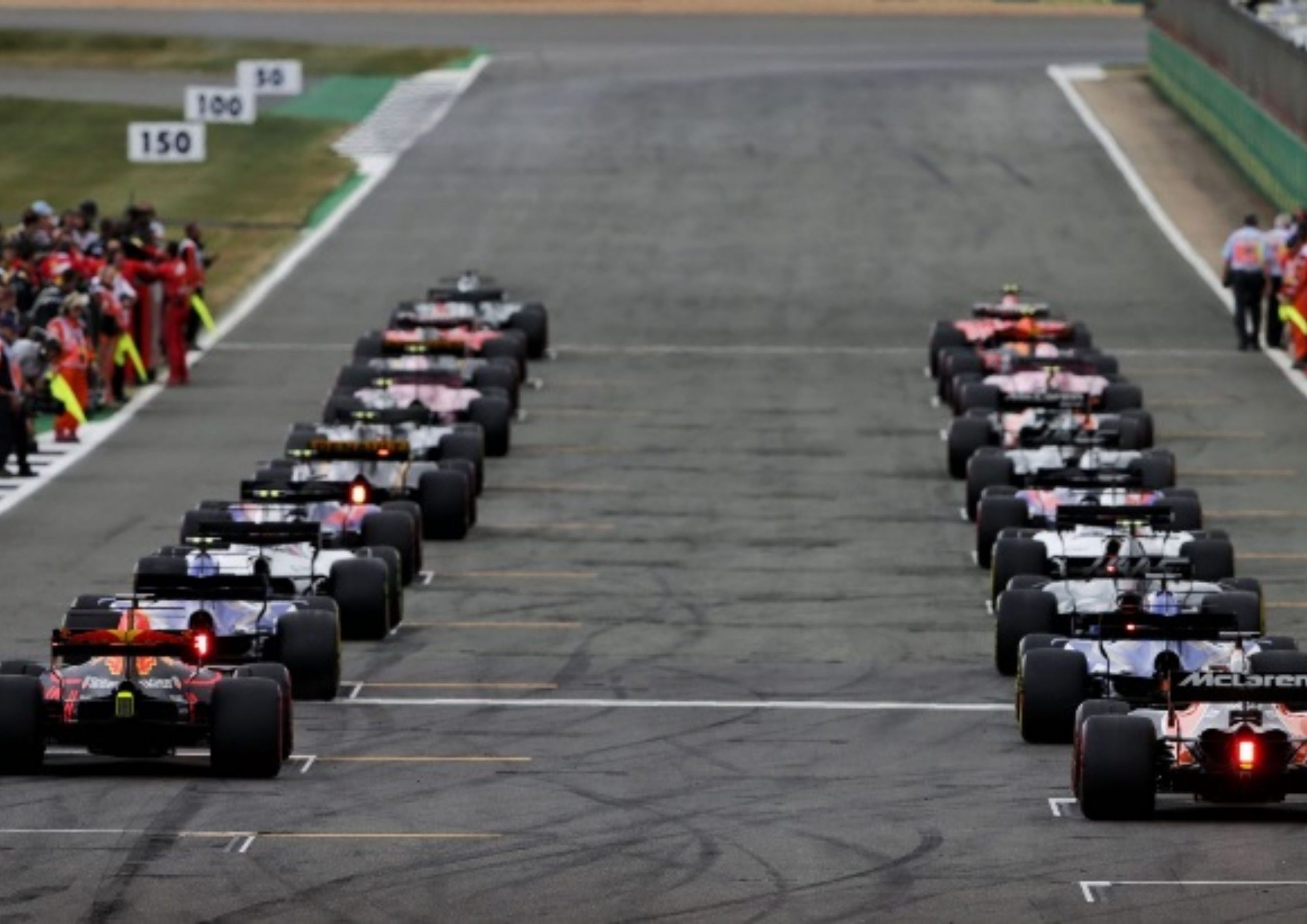 Grid de Largada: O Ponto de Partida Estratégico nas Corridas de Automobilismo